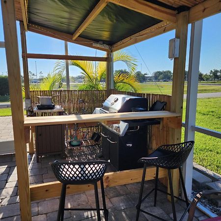 Quails Nest Hotel Cape Coral Buitenkant foto