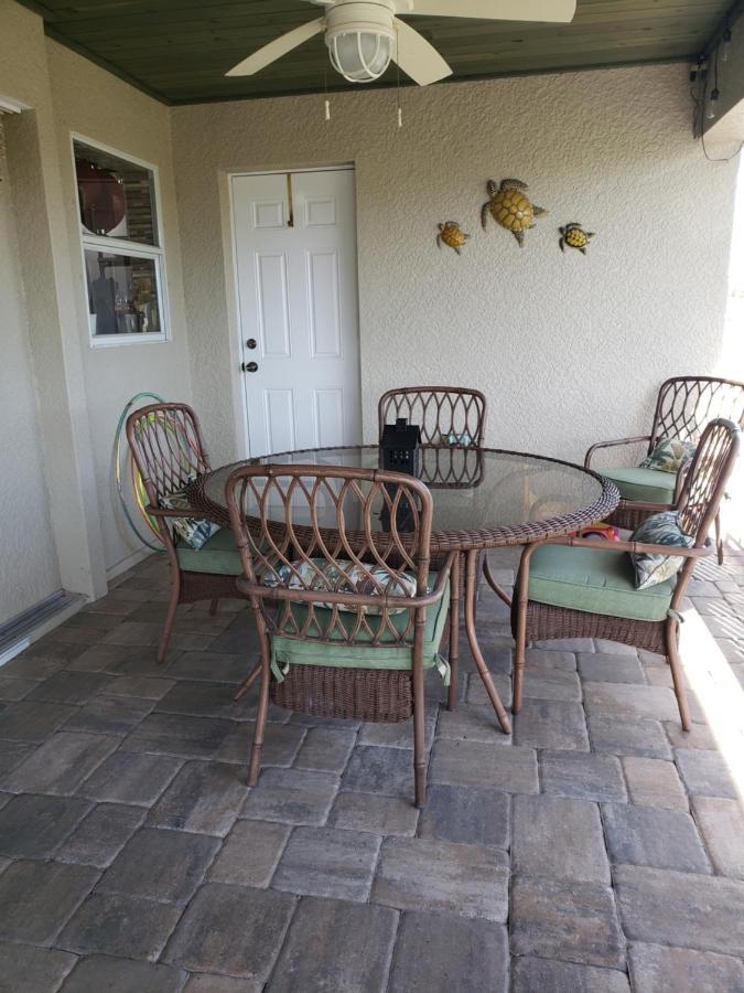 Quails Nest Hotel Cape Coral Buitenkant foto