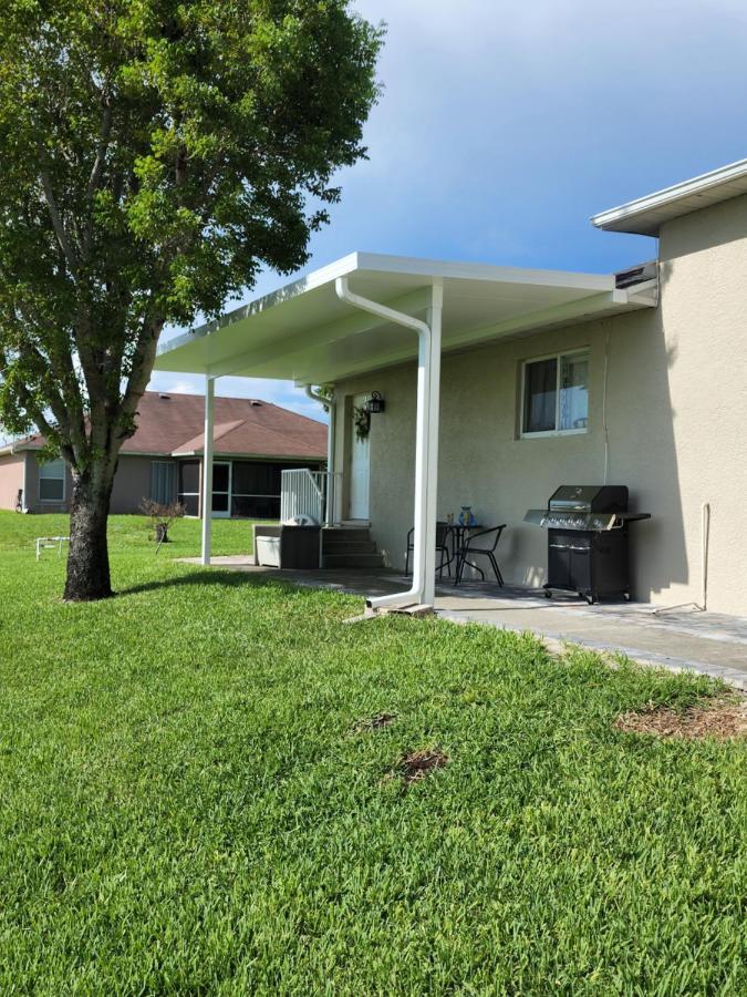 Quails Nest Hotel Cape Coral Buitenkant foto