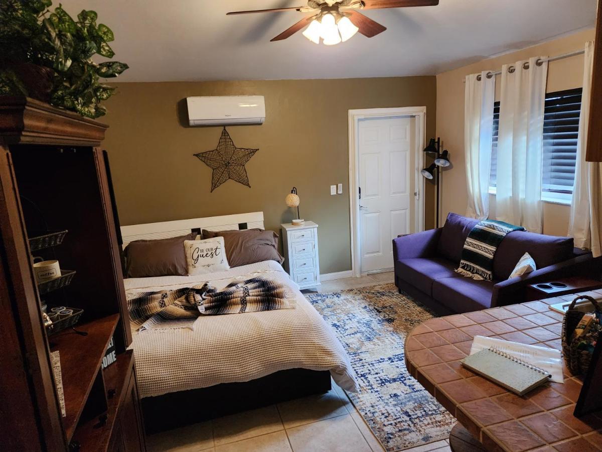 Quails Nest Hotel Cape Coral Buitenkant foto